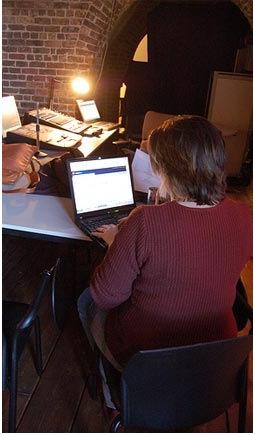 blogging late night 25 Reasons to start a Blog